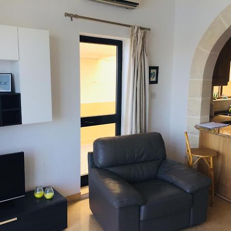 Beautiful Seaview Apartments 세인트폴스베이 외부 사진
