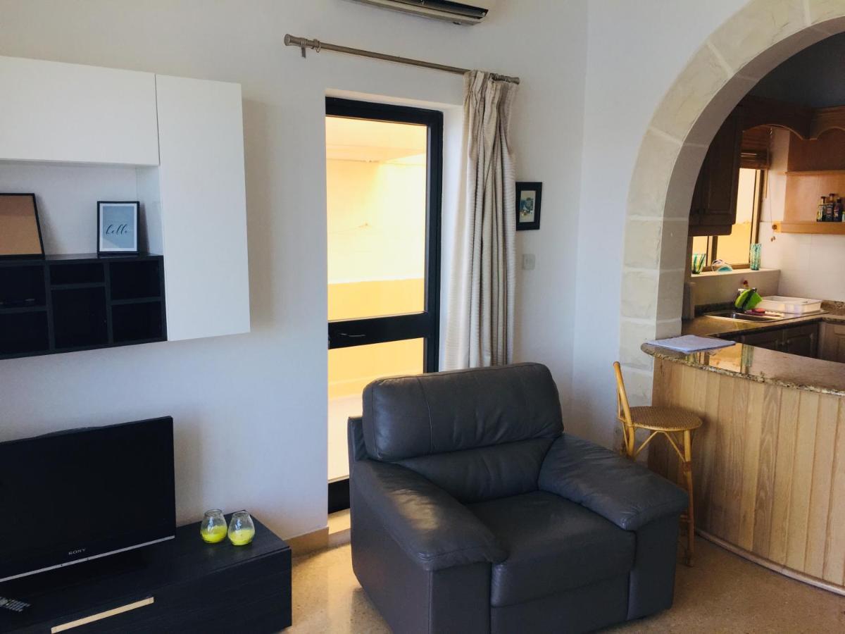 Beautiful Seaview Apartments 세인트폴스베이 외부 사진